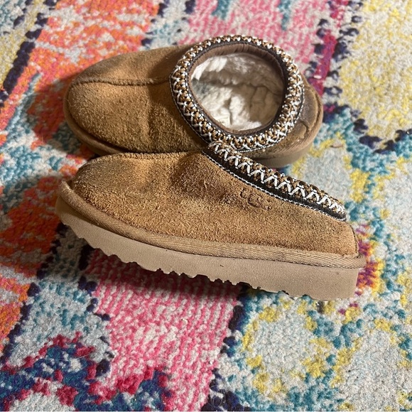 UGG Tasman slippers toddler size 9 - Picture 1 of 7